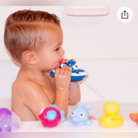 Four Bath Tub Tugs boats - Picture 5 of 11